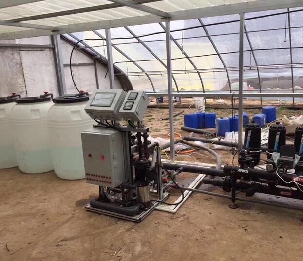 無土栽培施肥系統(tǒng)--水肥一體機(jī).jpg 無土栽培施肥系統(tǒng)--水肥一體機(jī).jpg